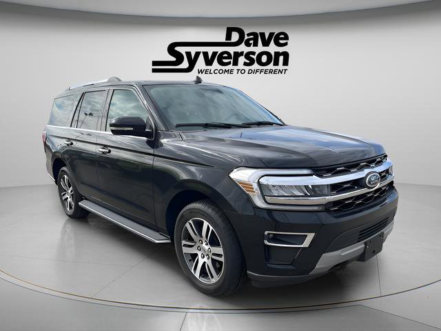 Used 2022 Ford Expedition Limited AWD/4WD image 3
