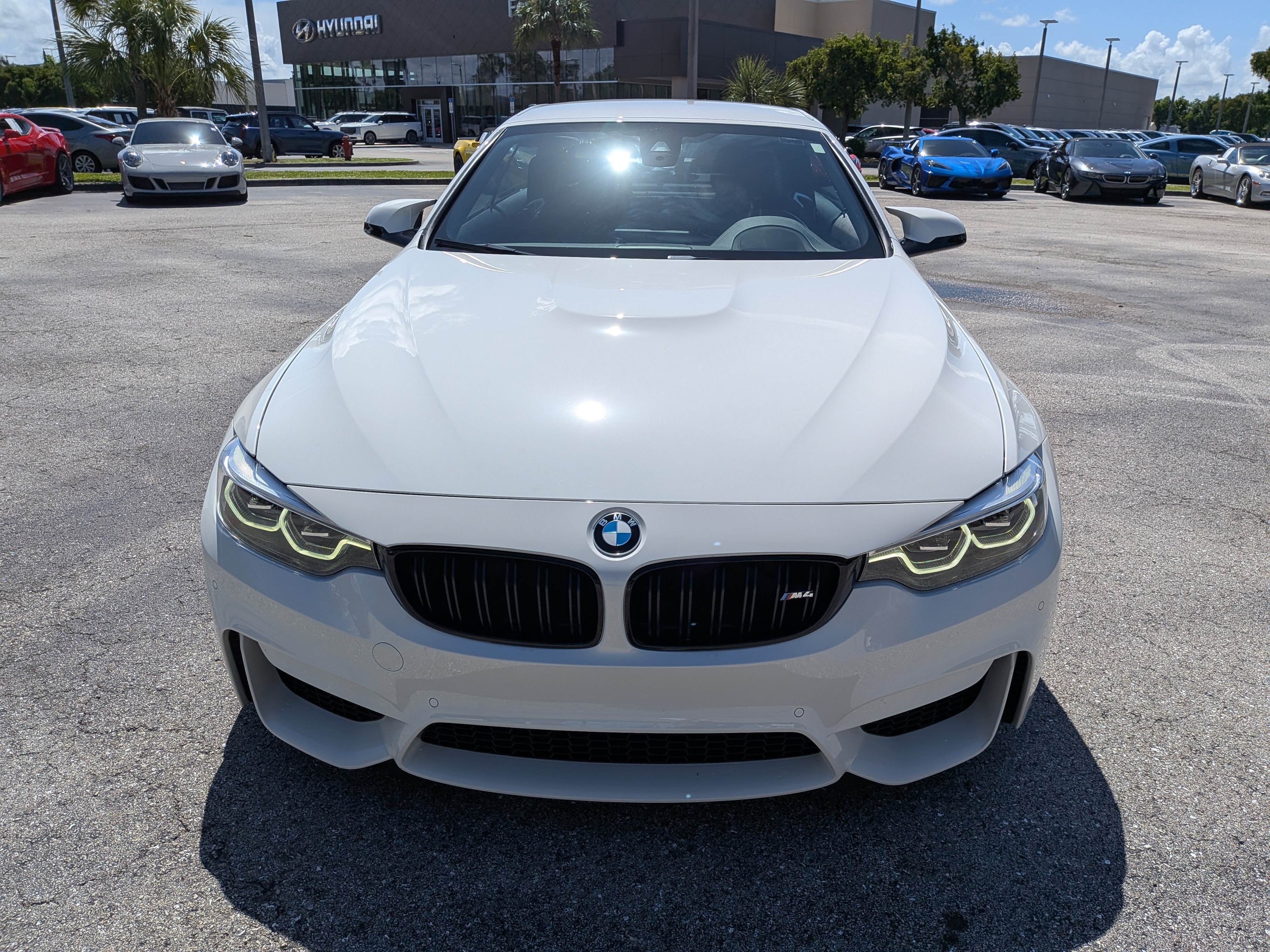 Used 2018 BMW M4 Convertible RWD image 9