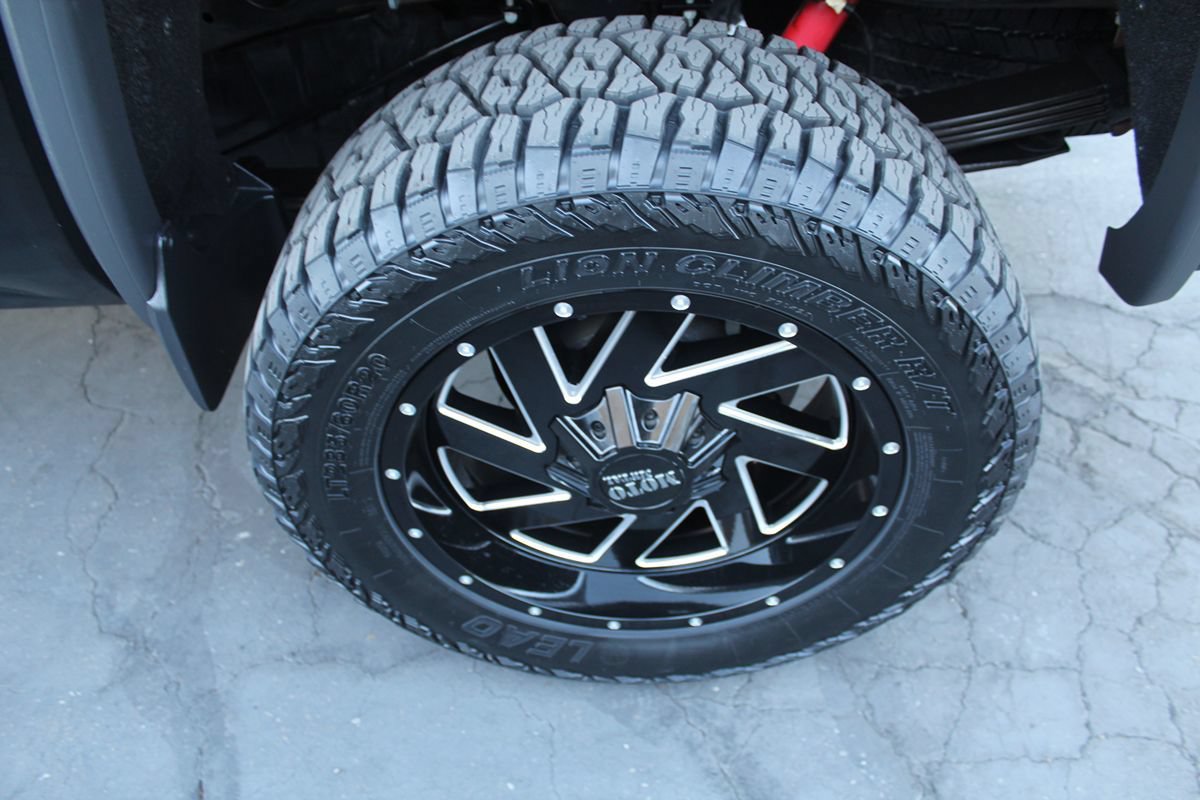 Used 2015 GMC Sierra 2500 SLT w/ Duramax Plus Package AWD/4WD image 15