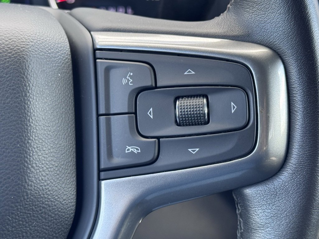 Used 2022 Chevrolet Silverado 2500 LTZ w/ LTZ Convenience Package image 9