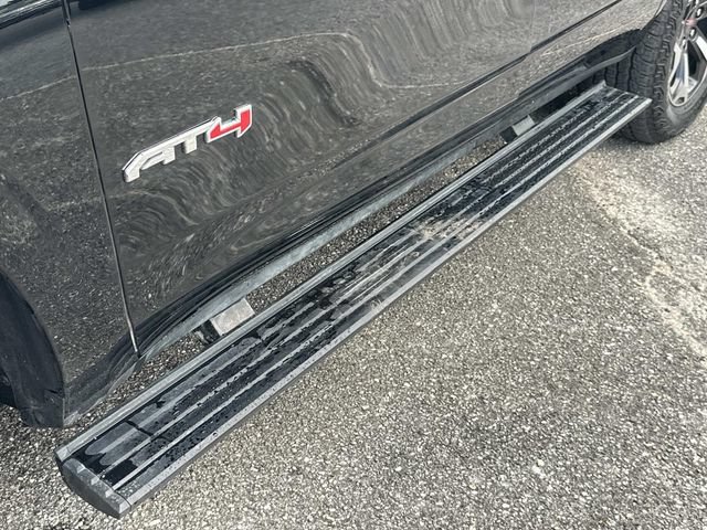Used 2025 GMC Yukon AT4 Ultimate AWD/4WD image 16
