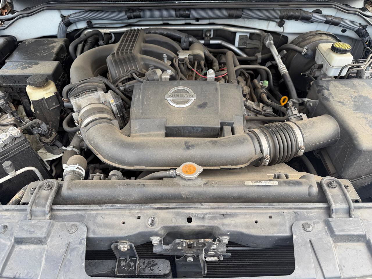 Used 2010 Nissan Frontier SE w/ SE Value Truck Pkg AWD/4WD image 12