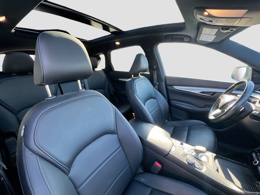 Used 2021 INFINITI QX50 Luxe w/ Appearance Package image 29