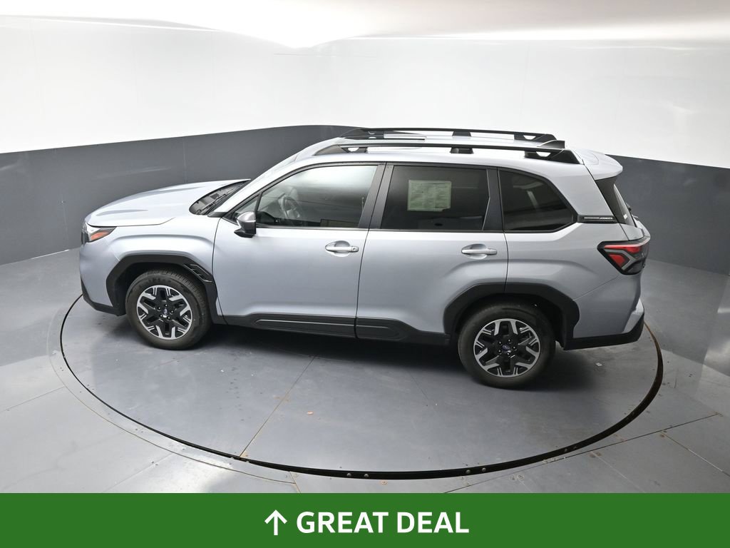 Used 2025 Subaru Forester Premium AWD/4WD image 47