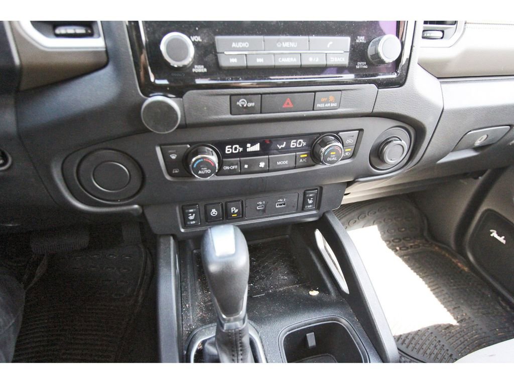 Used 2023 Nissan Frontier SV w/ SV Convenience Package image 21