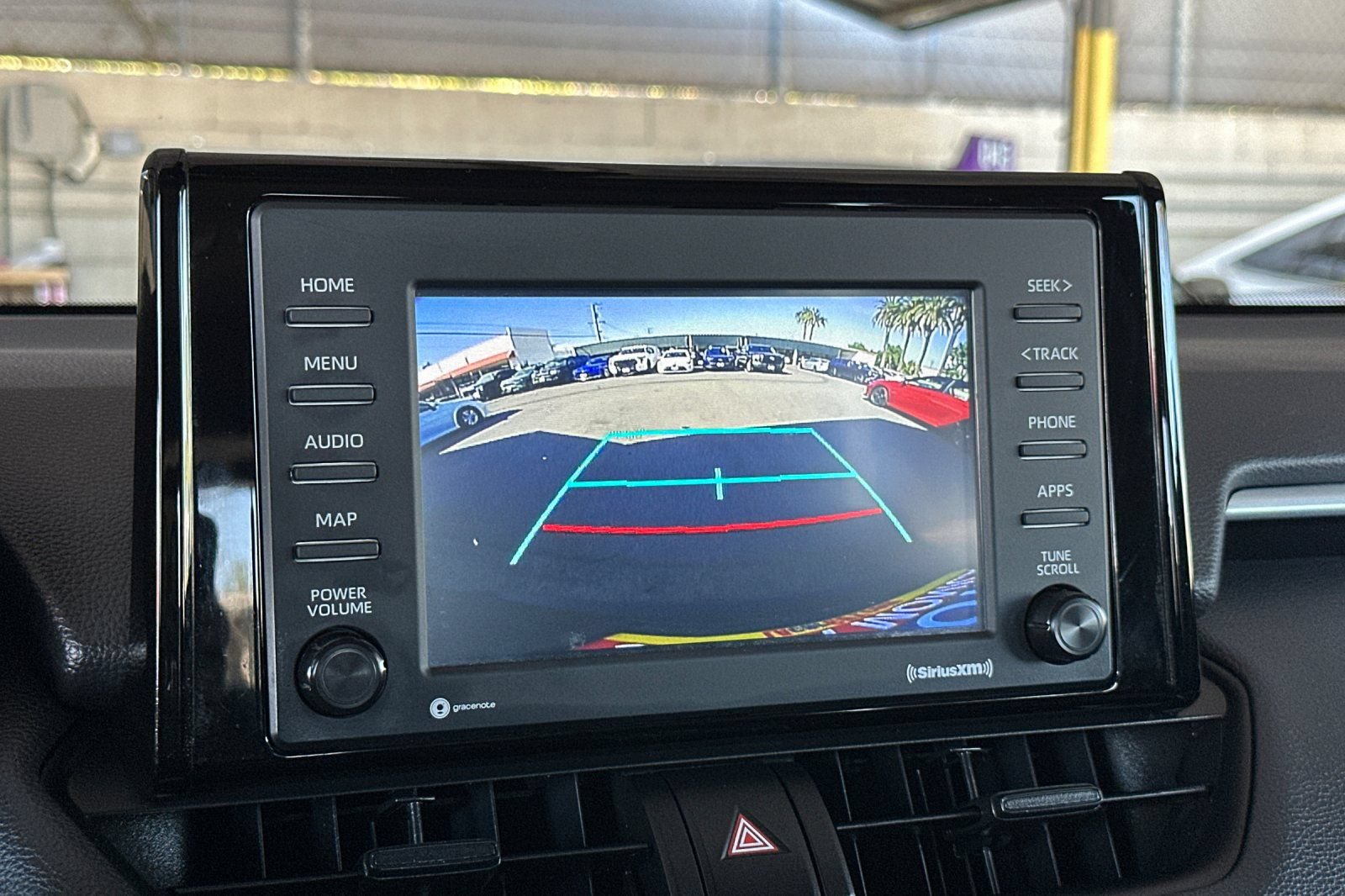 Used 2022 Toyota RAV4 LE AWD/4WD image 20