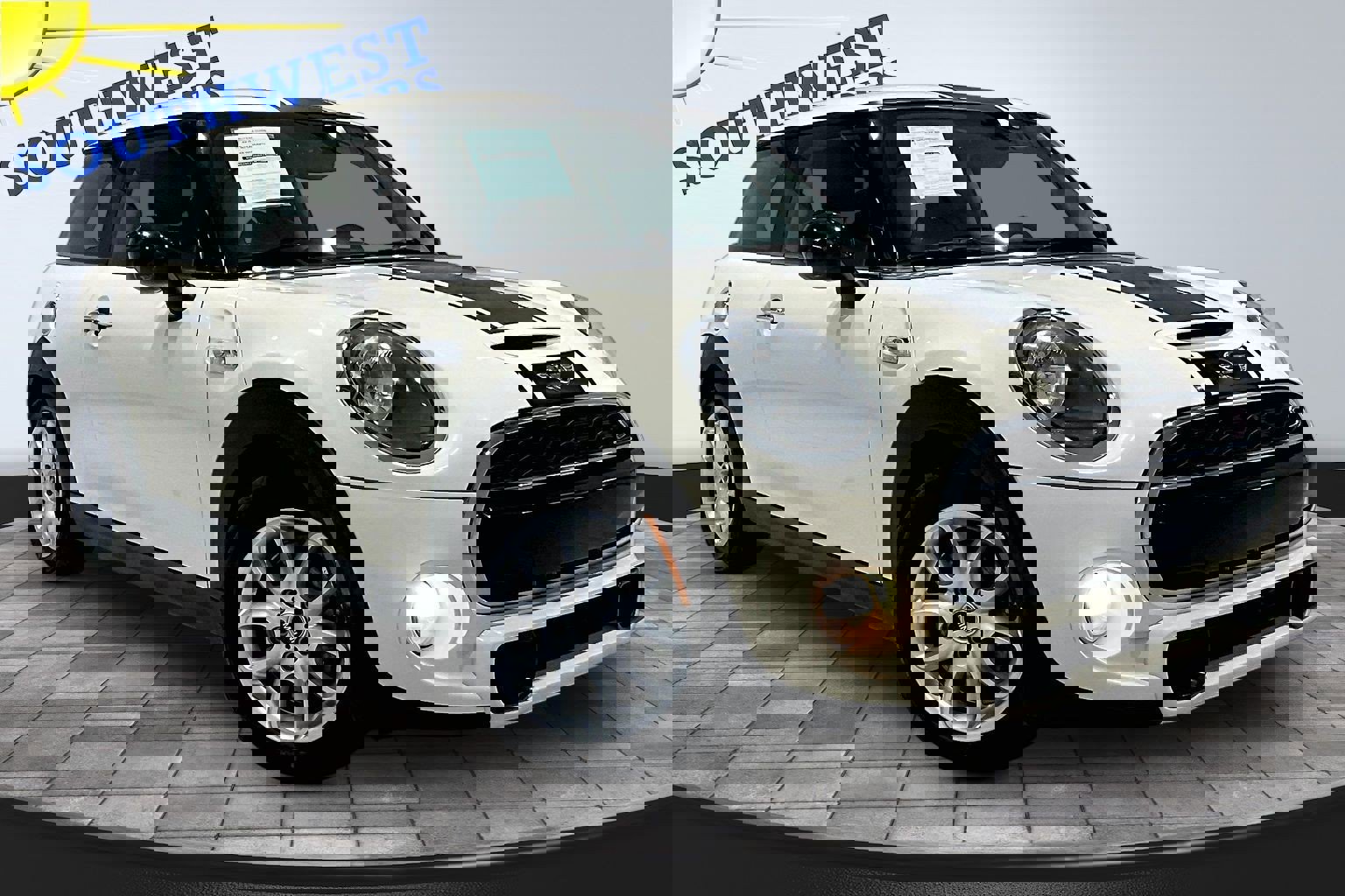 Used 2019 MINI Cooper S image 3