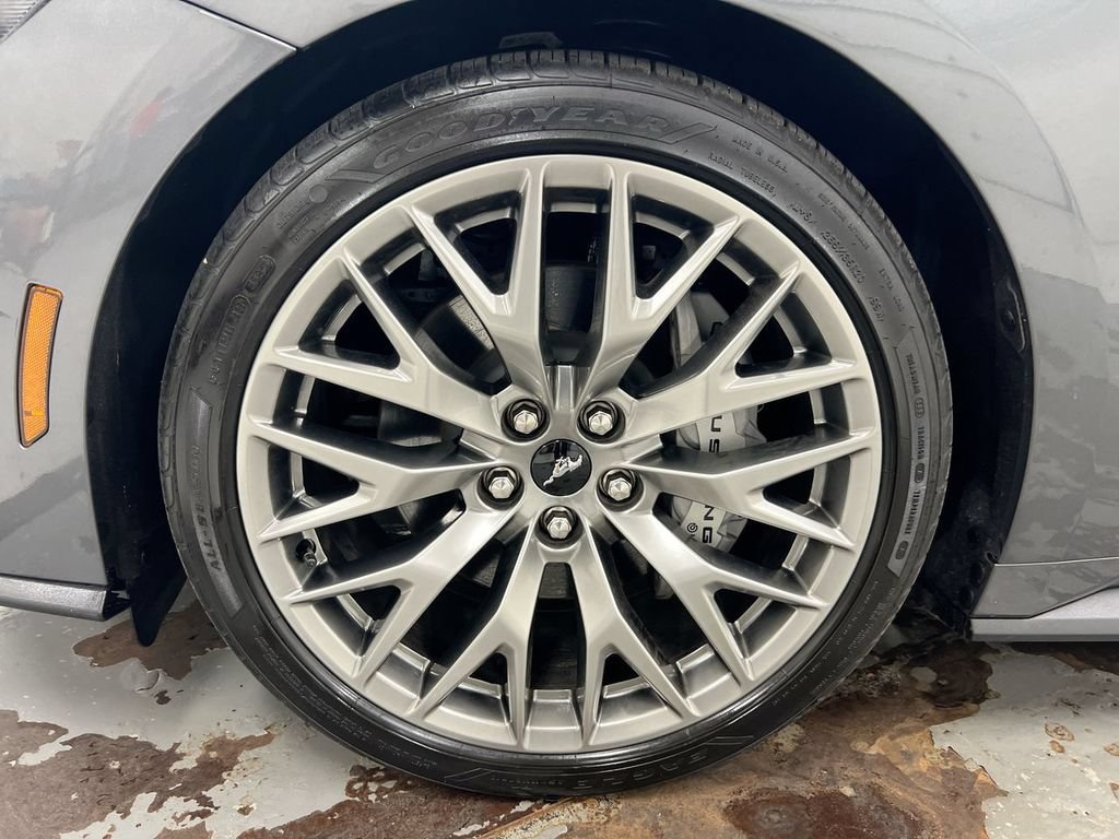Used 2026 Ford Mustang GT Premium RWD image 27