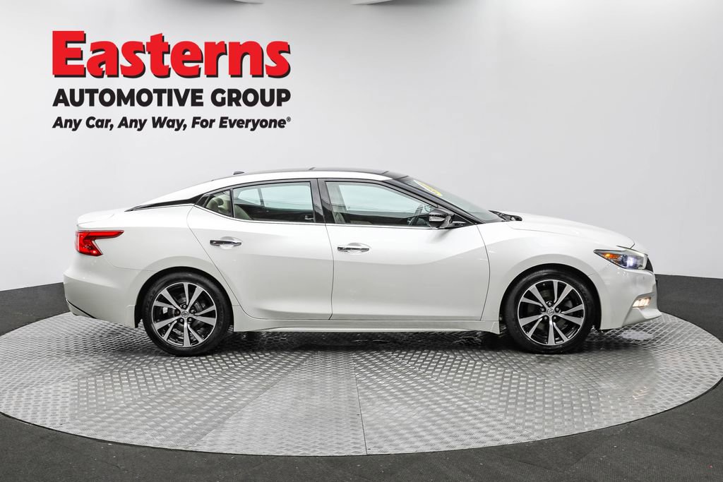Used 2017 Nissan Maxima Platinum image 4