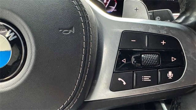 Used 2020 BMW X7 M50i w/ Executive Package image 28