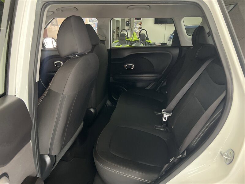 Used 2019 Kia Soul FWD image 17