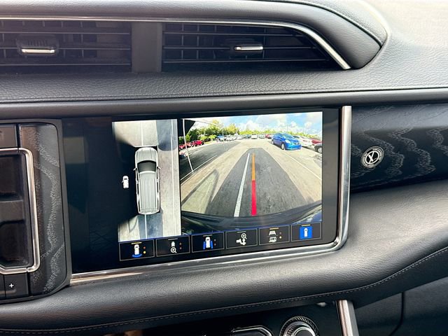 Used 2023 GMC Yukon XL Denali image 13