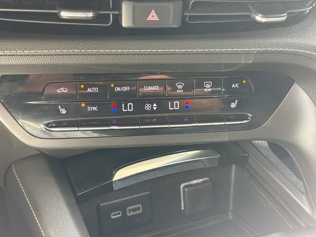 Used 2022 Buick Envision Preferred FWD image 20