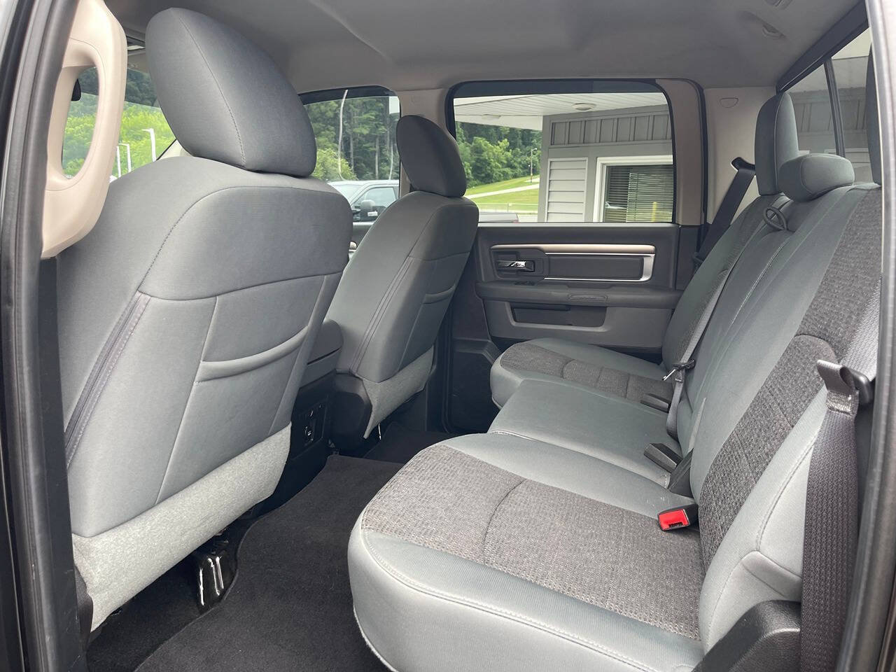 Used 2016 RAM 1500 Big Horn AWD/4WD image 26
