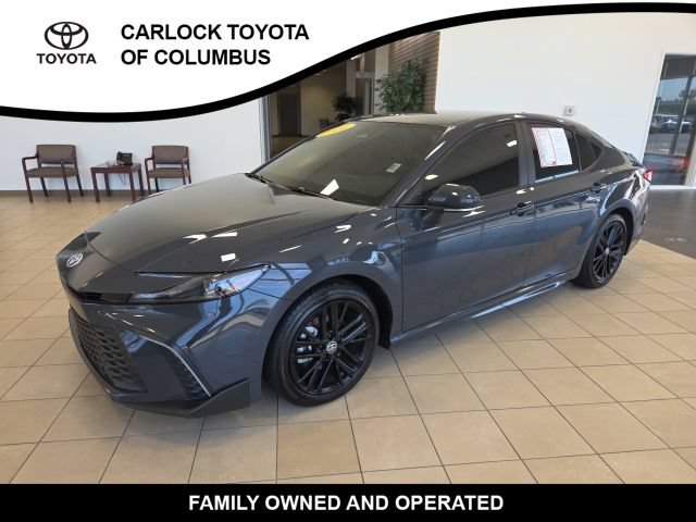 Used 2026 Toyota Camry SE FWD image 4