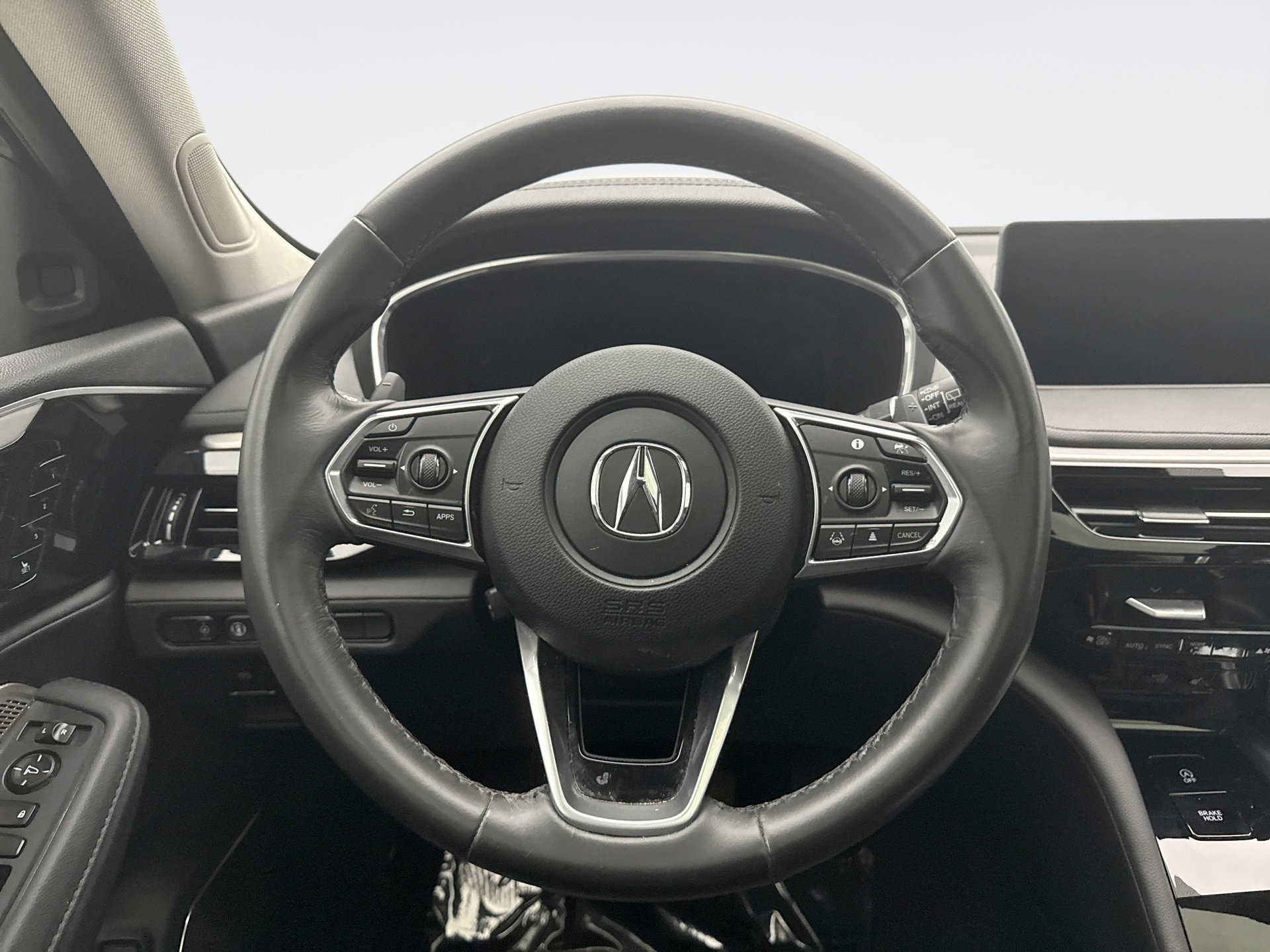 Used 2023 Acura MDX SH-AWD image 12