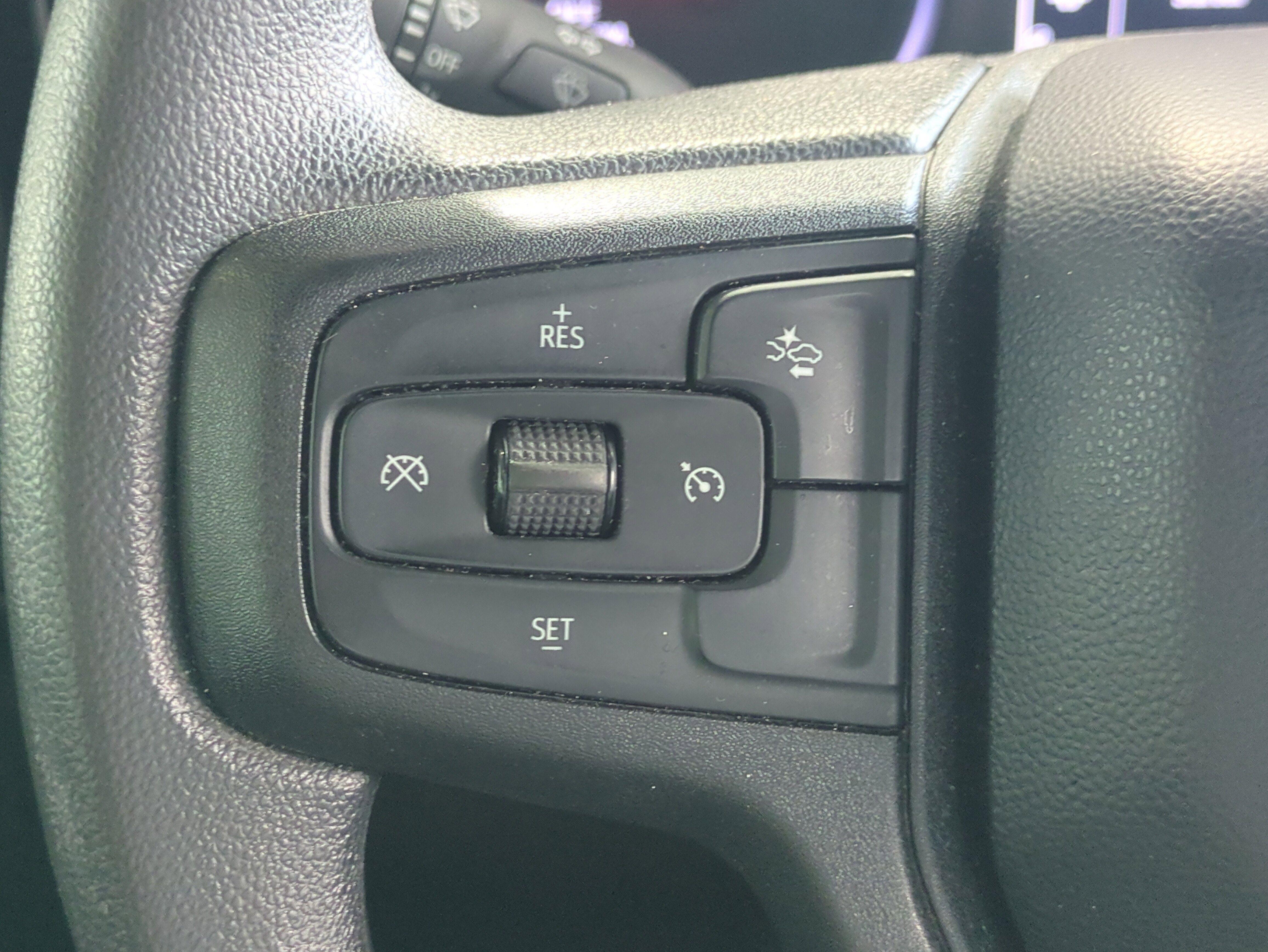 Used 2023 Chevrolet Silverado 1500 Custom image 26