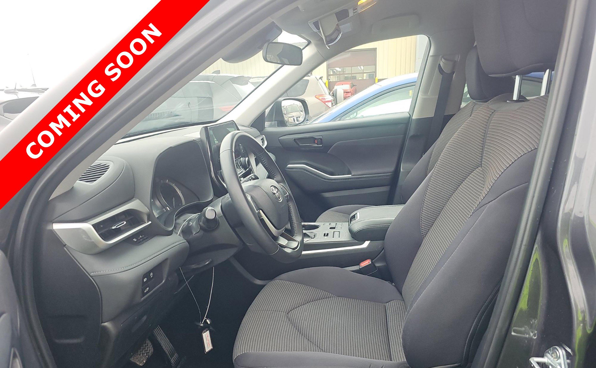 Used 2024 Toyota Highlander Limited image 6