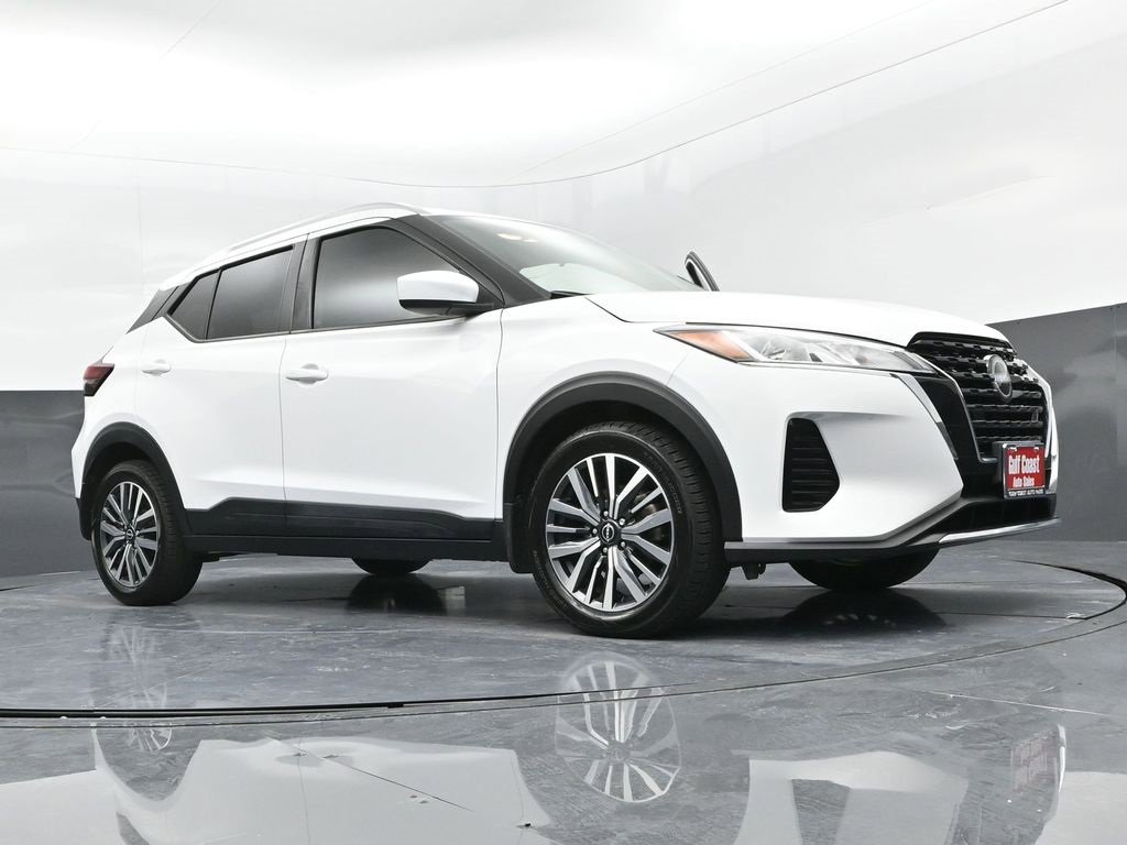 Used 2022 Nissan Kicks SV image 29