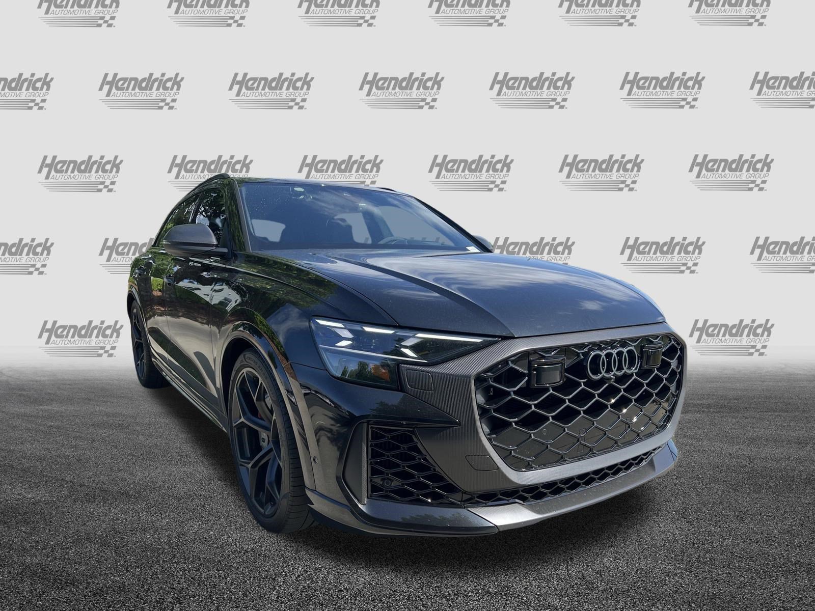 Used 2025 Audi RS Q8 performance AWD/4WD image 2