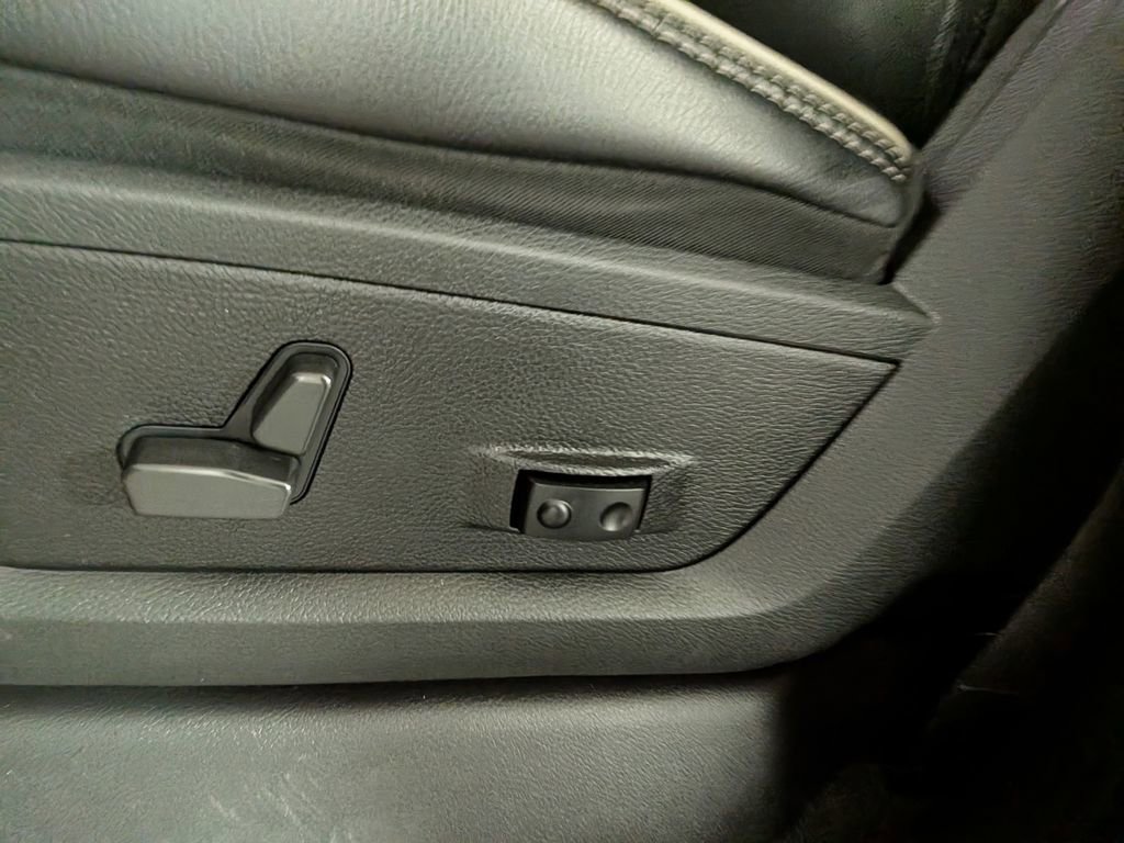 Used 2022 RAM 3500 Laramie w/ Night Edition image 17