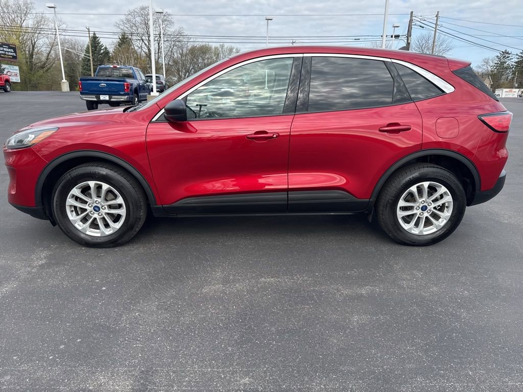 Used 2022 Ford Escape SE w/ Cold Weather Package AWD/4WD image 4