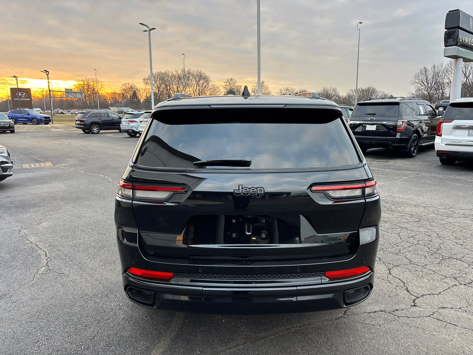 Used 2025 Jeep Grand Cherokee L Summit image 6