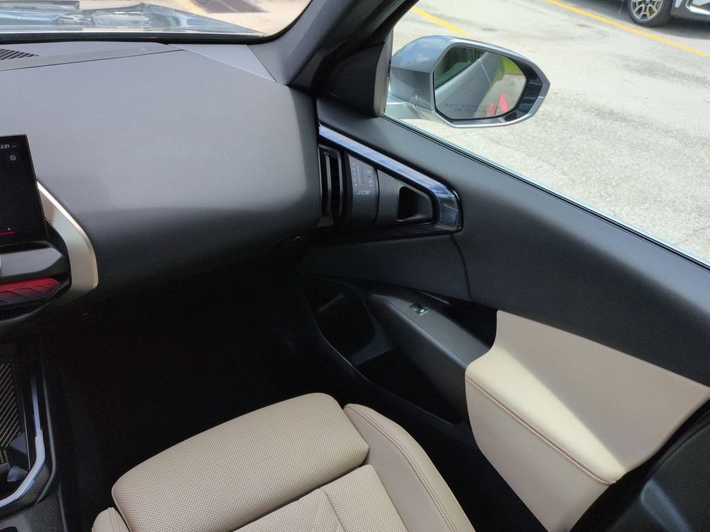 New 2025 BMW X3 xDrive30i w/ Premium Package AWD/4WD image 17