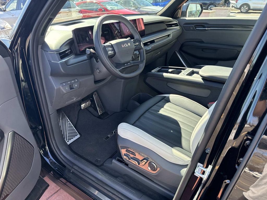 New 2026 Kia EV9 GT-Line image 8