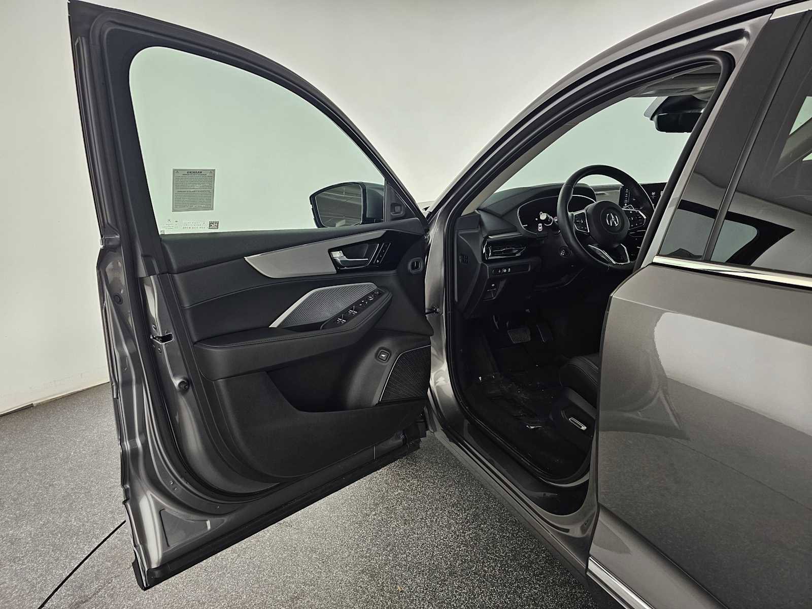 Certified 2025 Acura MDX SH-AWD image 21