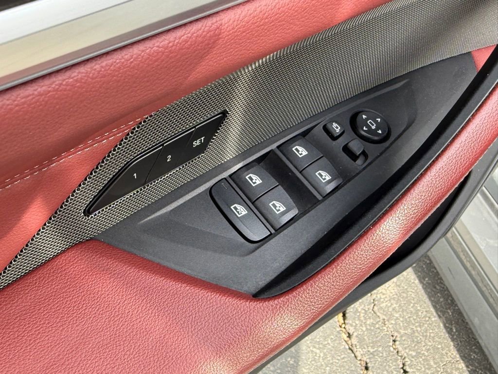 Used 2023 BMW i4 eDrive35 w/ Premium Package image 10
