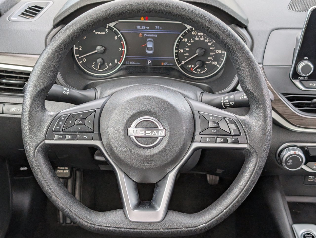 Used 2025 Nissan Altima 2.5 SV FWD image 11