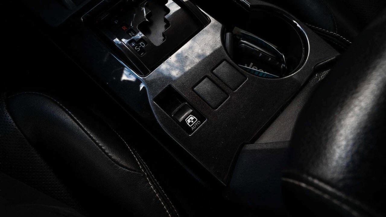 Used 2019 Toyota 4Runner Limited image 19