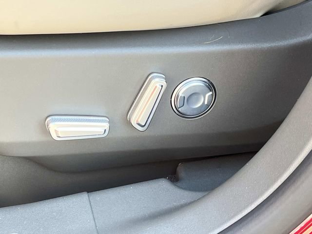 Used 2024 Lincoln Nautilus Reserve AWD/4WD image 23