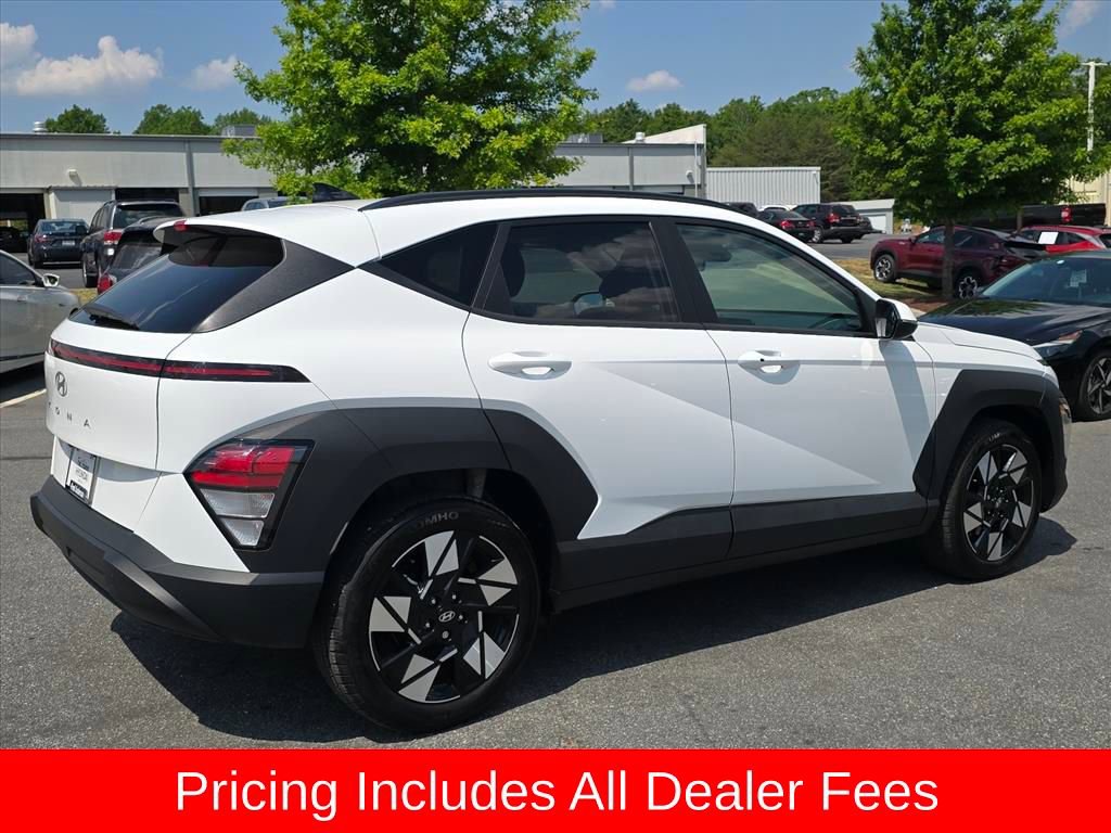 Used 2024 Hyundai Kona SEL FWD image 3