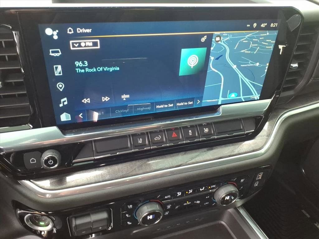 Used 2024 Chevrolet Silverado 2500 LTZ w/ LTZ Convenience Package image 31