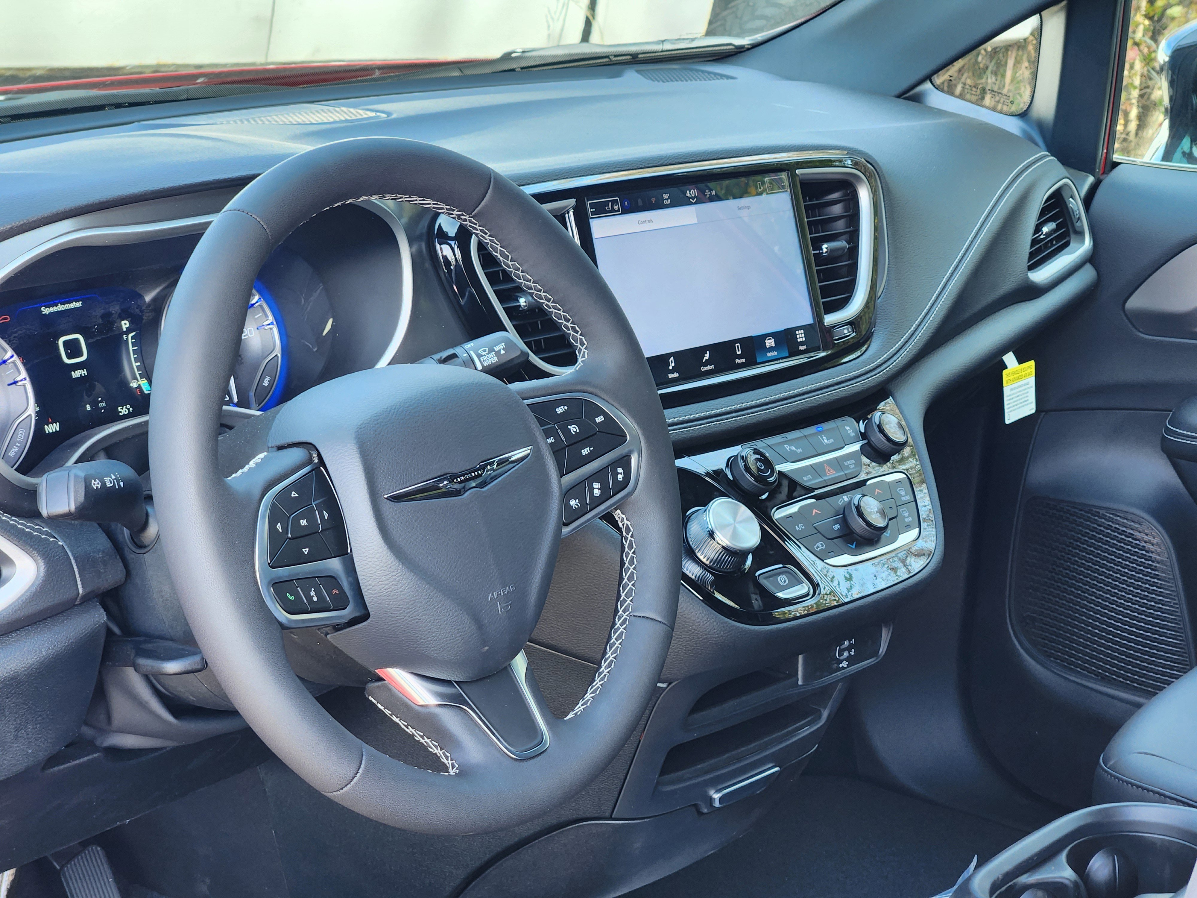 New 2026 Chrysler Pacifica Select FWD image 22