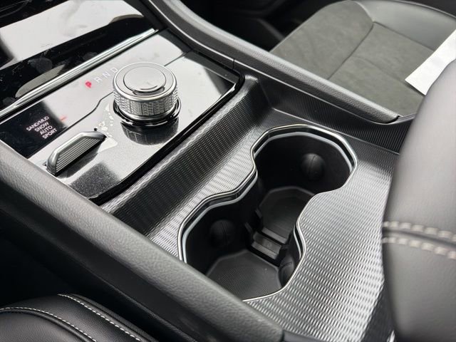 New 2026 Jeep Grand Cherokee Altitude image 24