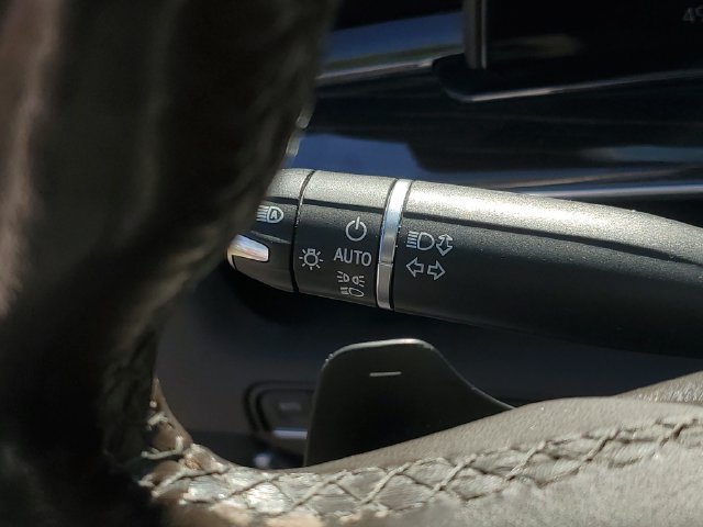 Certified 2021 Cadillac Escalade Sport AWD/4WD image 18