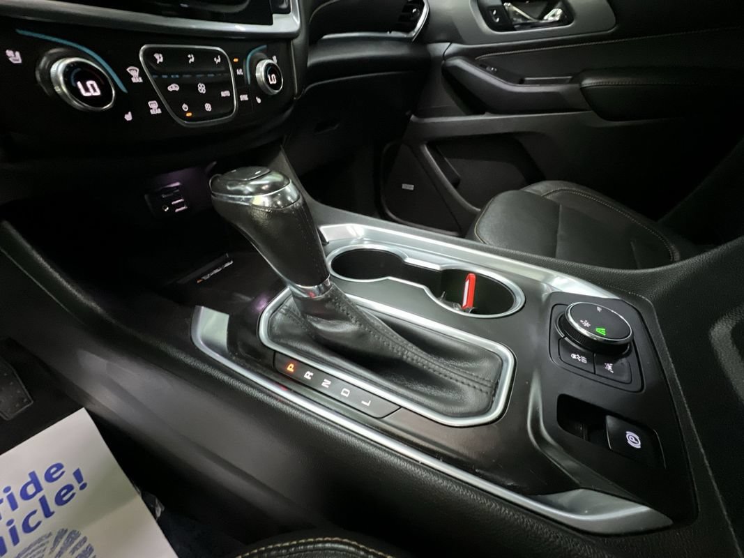 Used 2020 Chevrolet Traverse Premier w/ Redline Edition FWD image 23