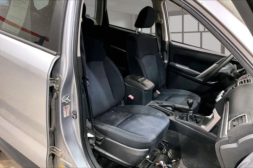 Used 2016 Subaru Forester 2.5i Premium AWD/4WD image 8