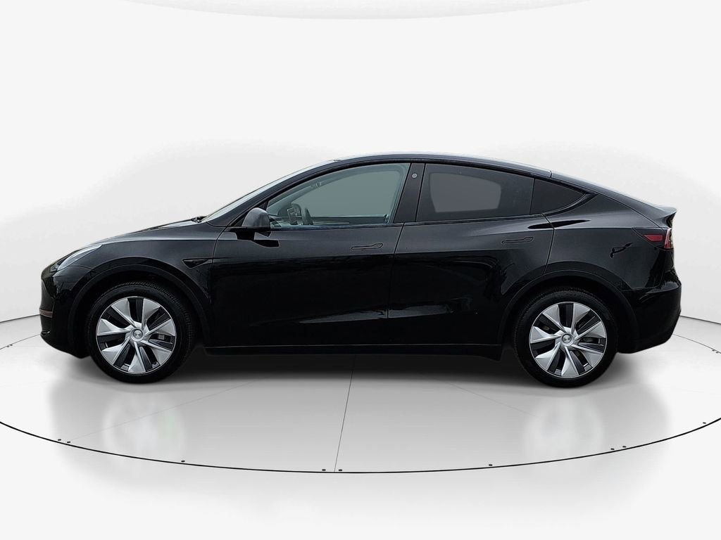 Used 2023 Tesla Model Y Long Range image 9