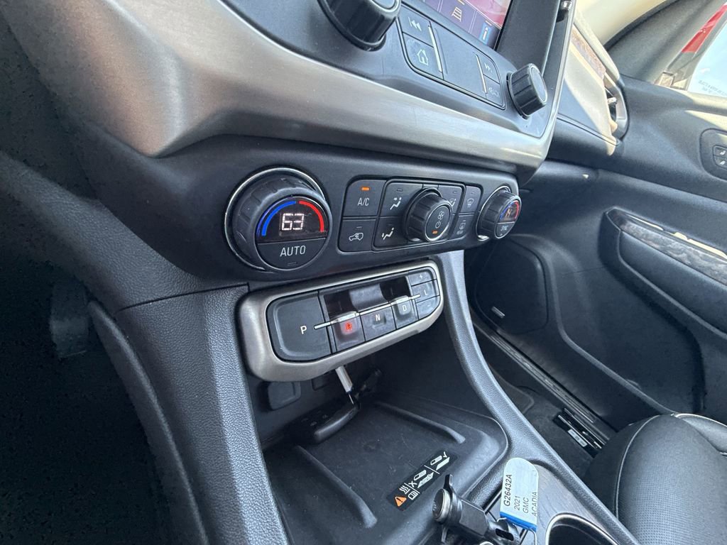 Used 2021 GMC Acadia Denali w/ Denali Technology Package FWD image 22