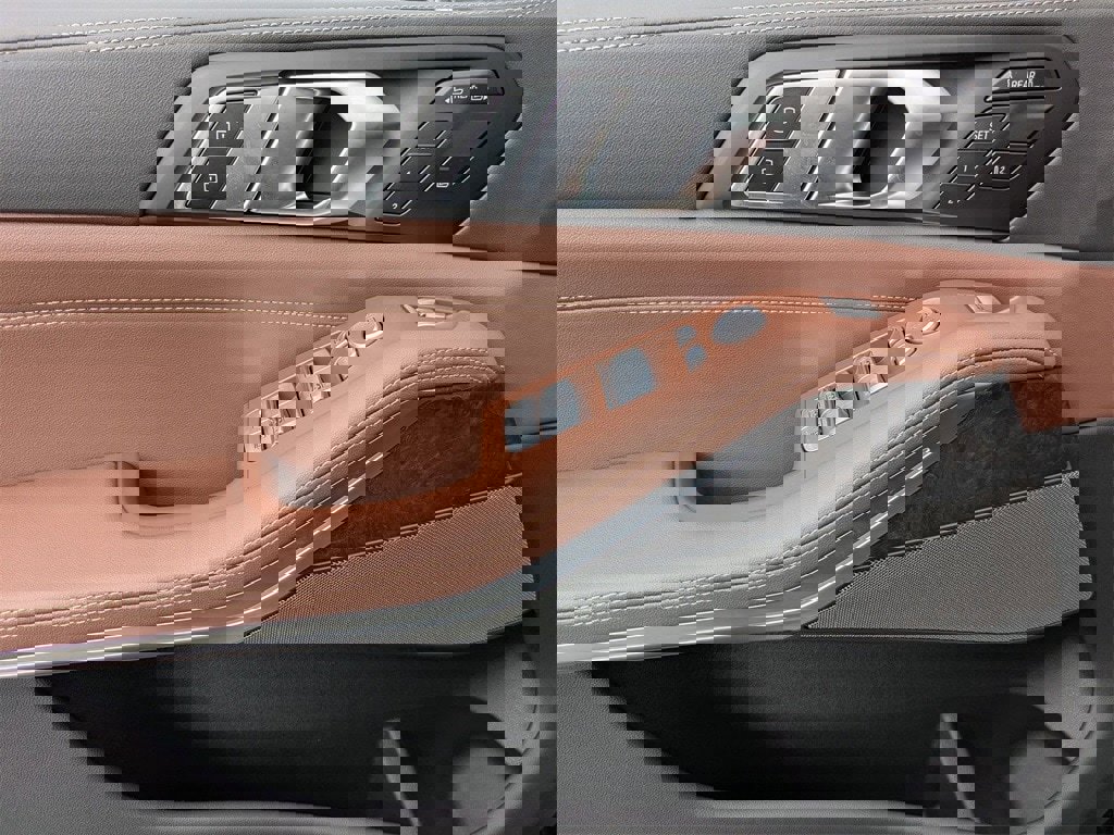 New 2025 BMW X7 xDrive40i w/ Premium Package image 10