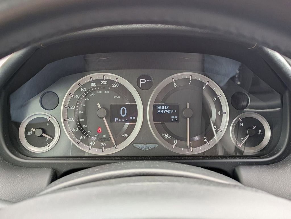 Used 2015 Aston Martin Rapide S image 16