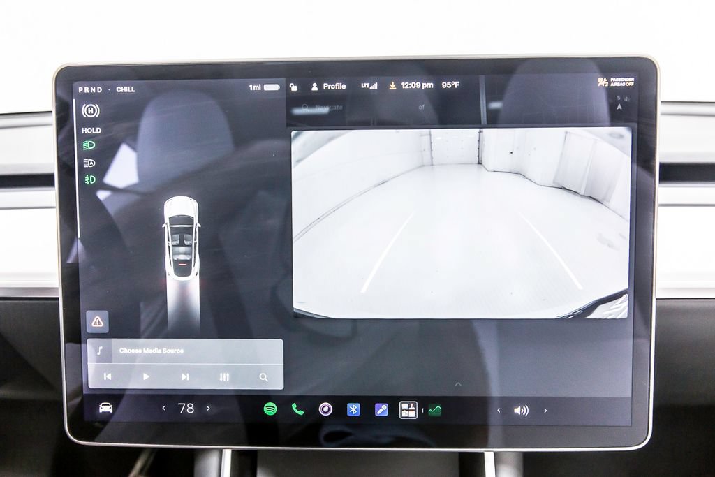 Used 2021 Tesla Model Y 2WD image 16