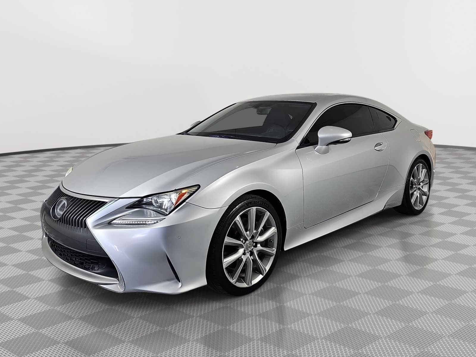 Used 2015 Lexus RC 350 w/ Luxury Package RWD image 4