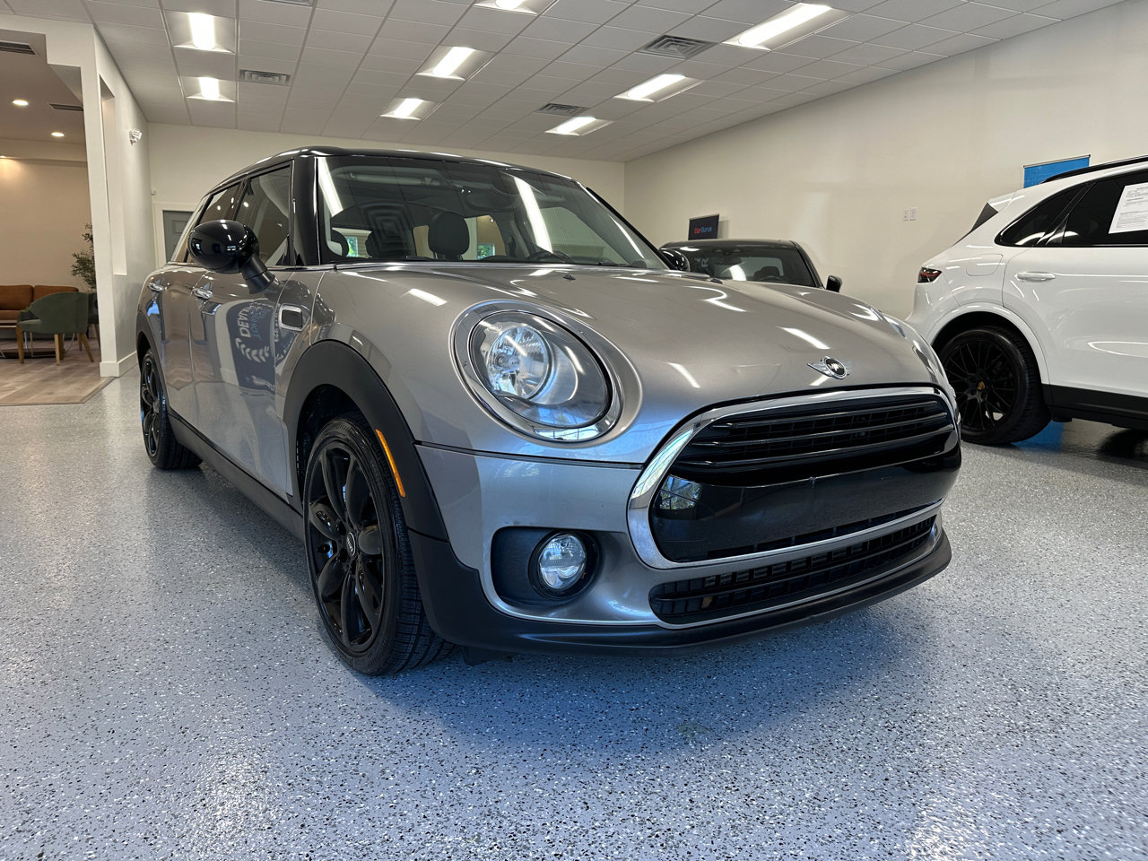Used 2016 MINI Cooper Clubman image 12