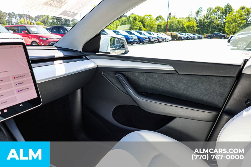 Used 2024 Tesla Model Y Performance AWD/4WD image 40