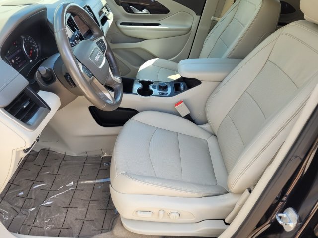 Used 2020 GMC Terrain Denali w/ Denali Premium Package FWD image 15